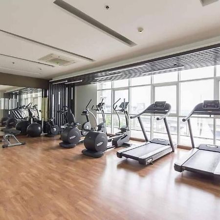 Appartamento Bangkok Downtown2Min Walk Tobts Ban Khlong Samrong Esterno foto